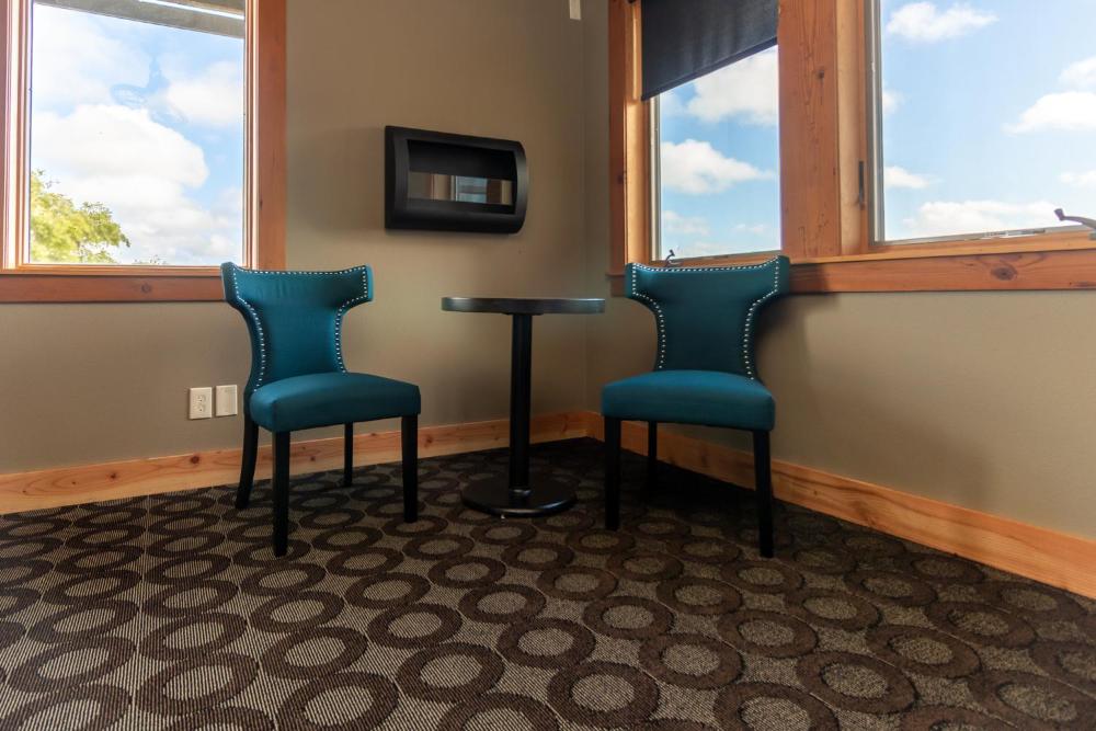 Deluxe King Room interior